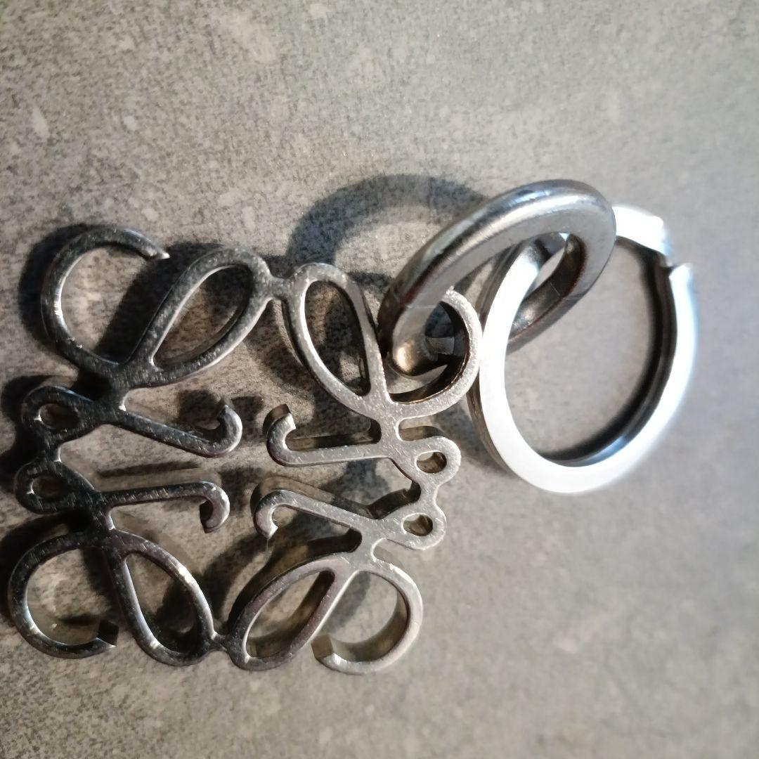 ロエベ LOEWE ロゴ アナグラム　チャーム