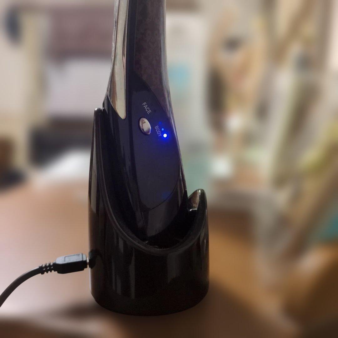 PYR KNIGHT 美顔器