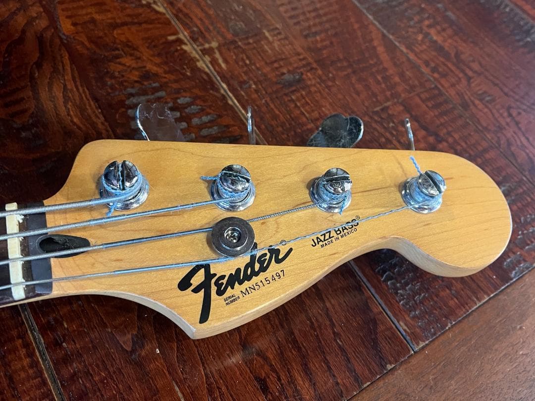Fender Jazz Bass ブラック