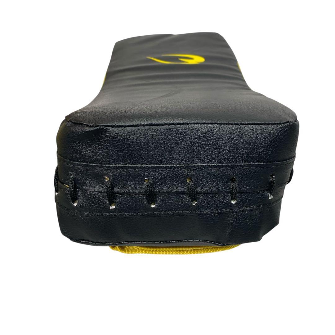 ボディメーカー ビックミットフェザーシールド　キックミット　2個セット