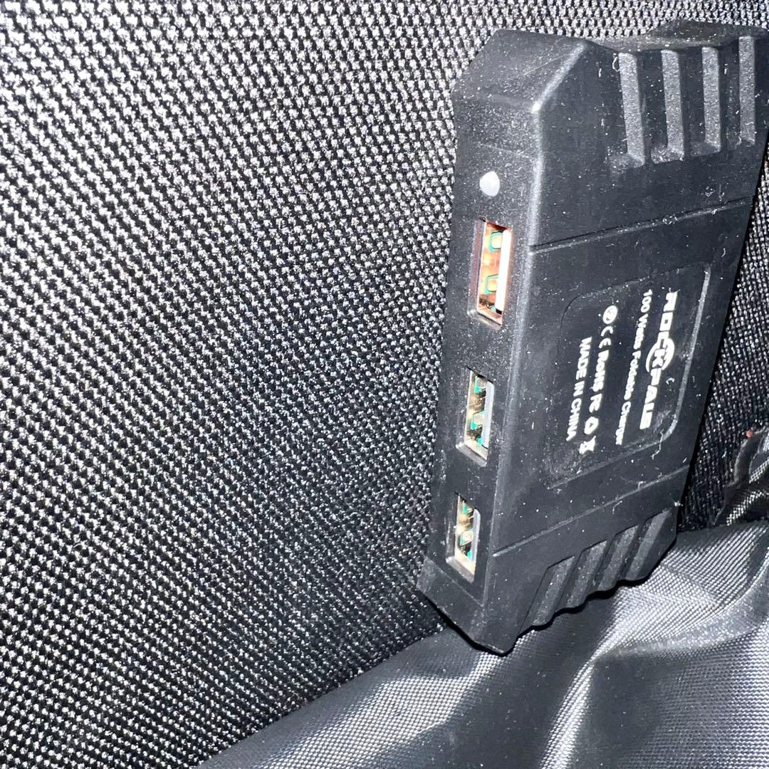 折りたたみ式 ソーラーパネル 防災グッズ 100W 19v 黒 ソーラー充電器