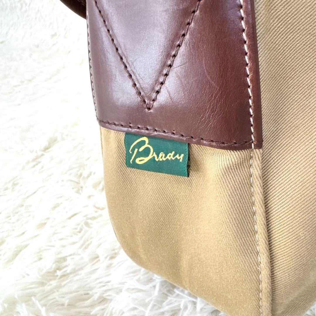 Brady ARIEL TROUT ブレディ アリエルトラウト ショルダーバッグ