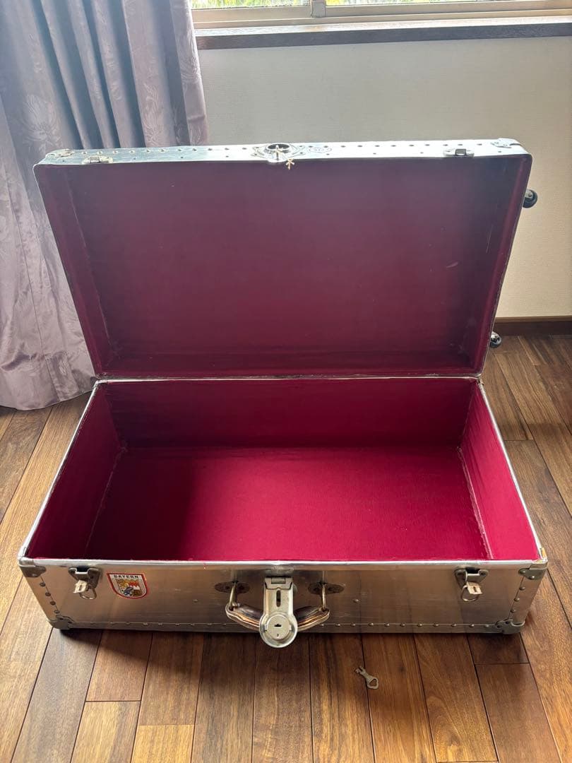 アンティークトランク