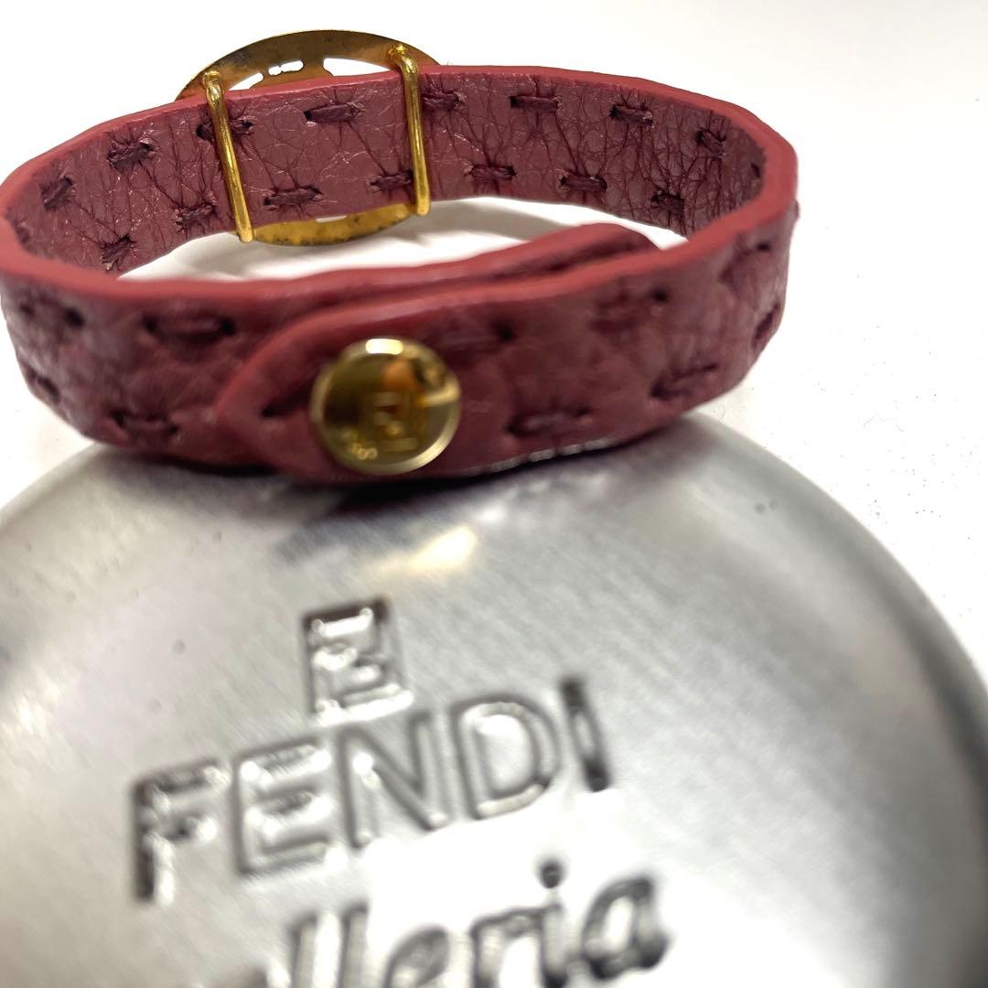 FENDI 革ベルト馬チャーム