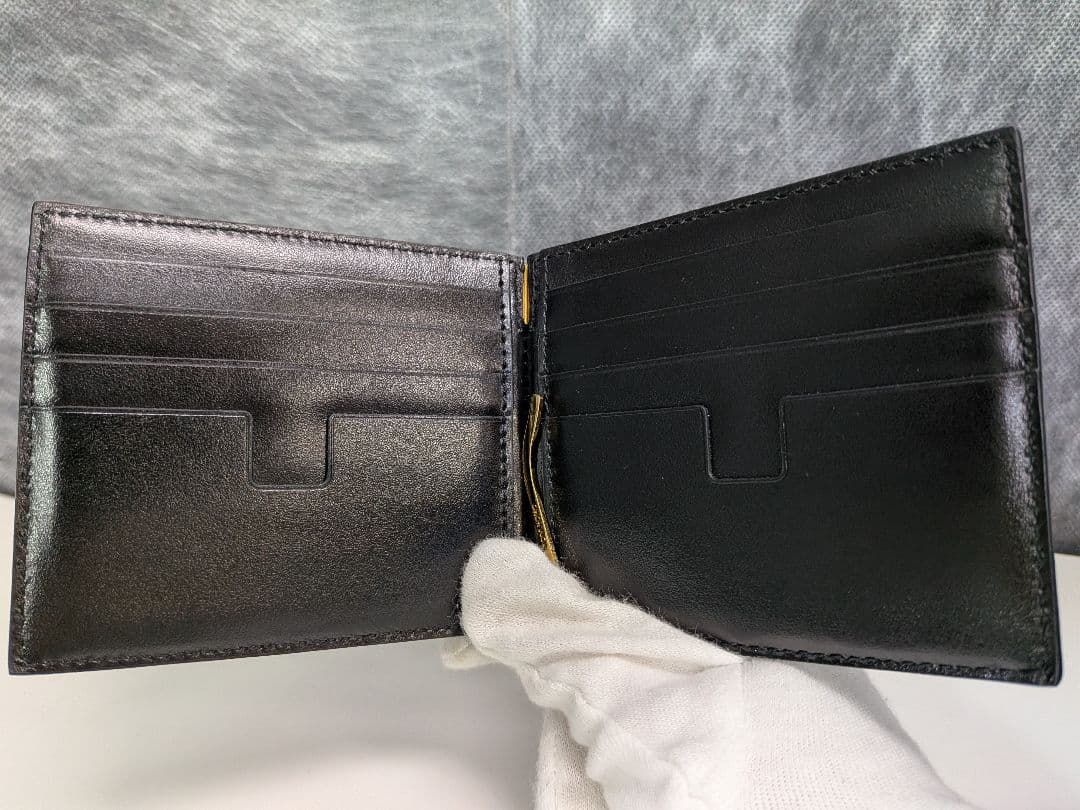 【美品】TOMFORD マネークリップ 二つ折り財布 クロコ型押し 黒