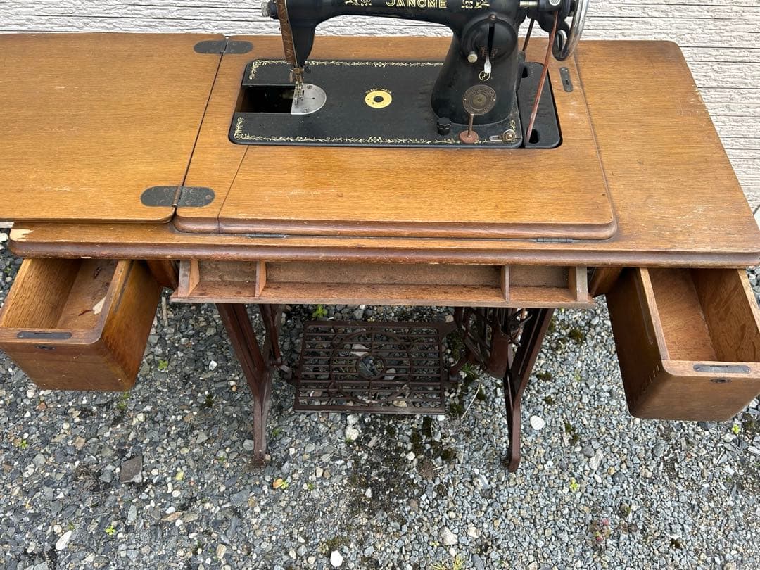 アンティークミシン　ジャノメ　足踏み　台付　ヴィンテージ
