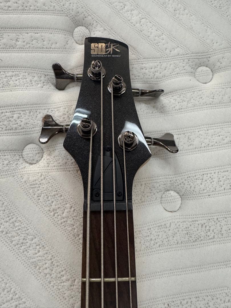 Ibanez ベースギター アイバニーズ