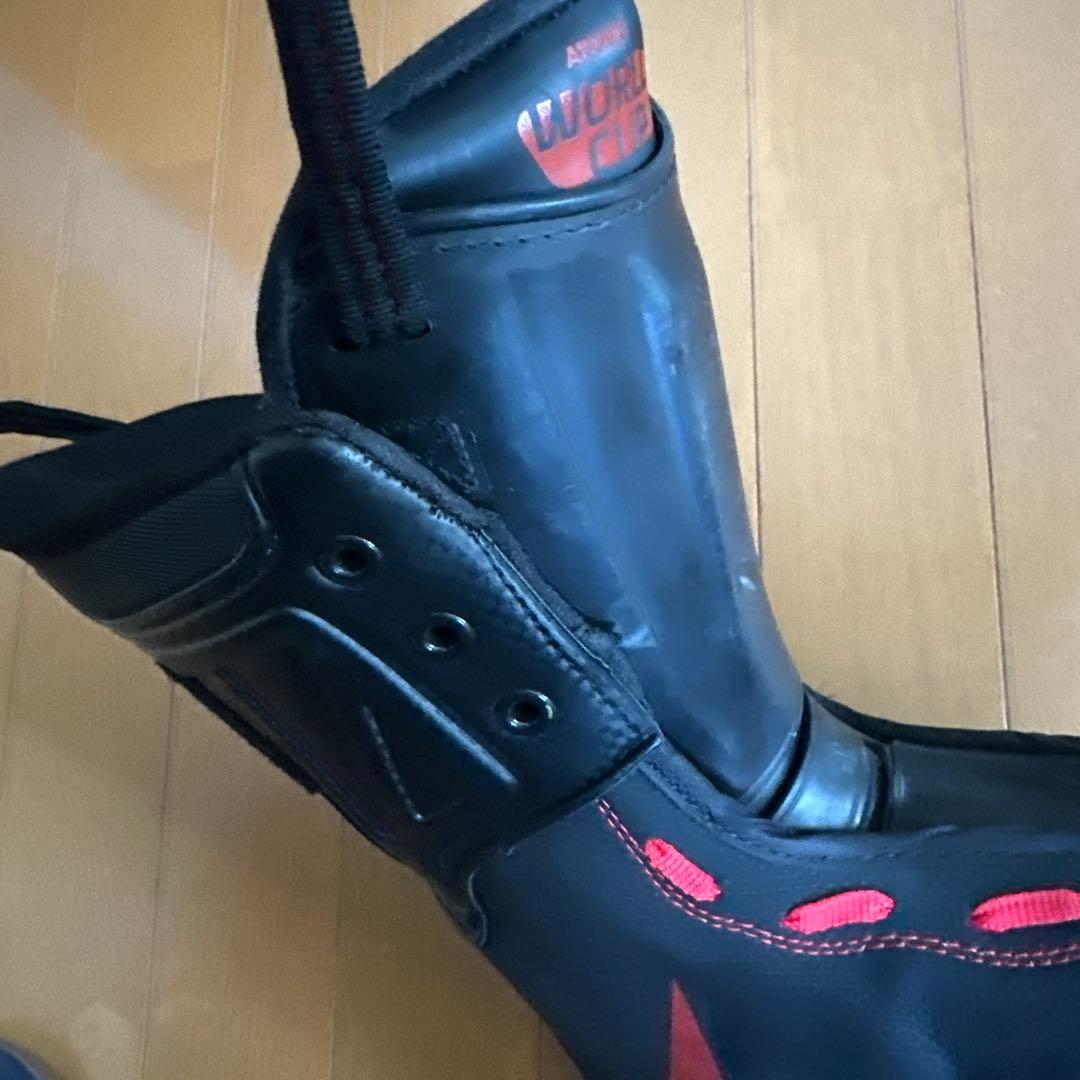 ATOMIC REDSTER STI 130 スキーブーツ レッド