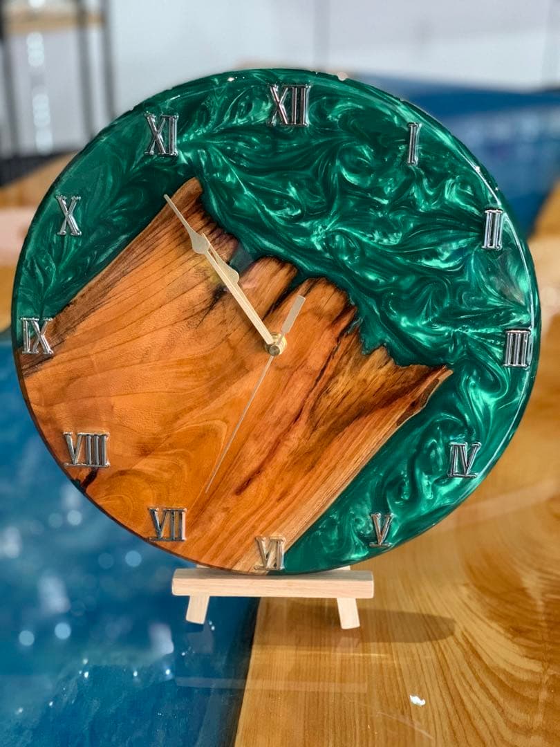 レジン時計　1点もの　ハンドメイド　レジンアート