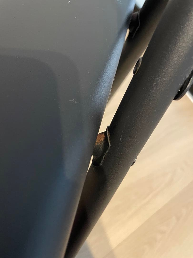 椅子 Supreme l flooring chair black