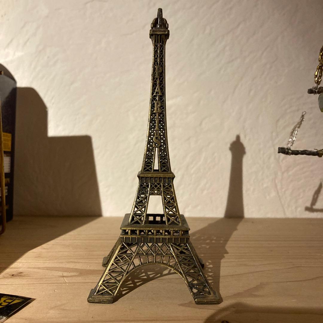エッフェル塔　パリ　置物