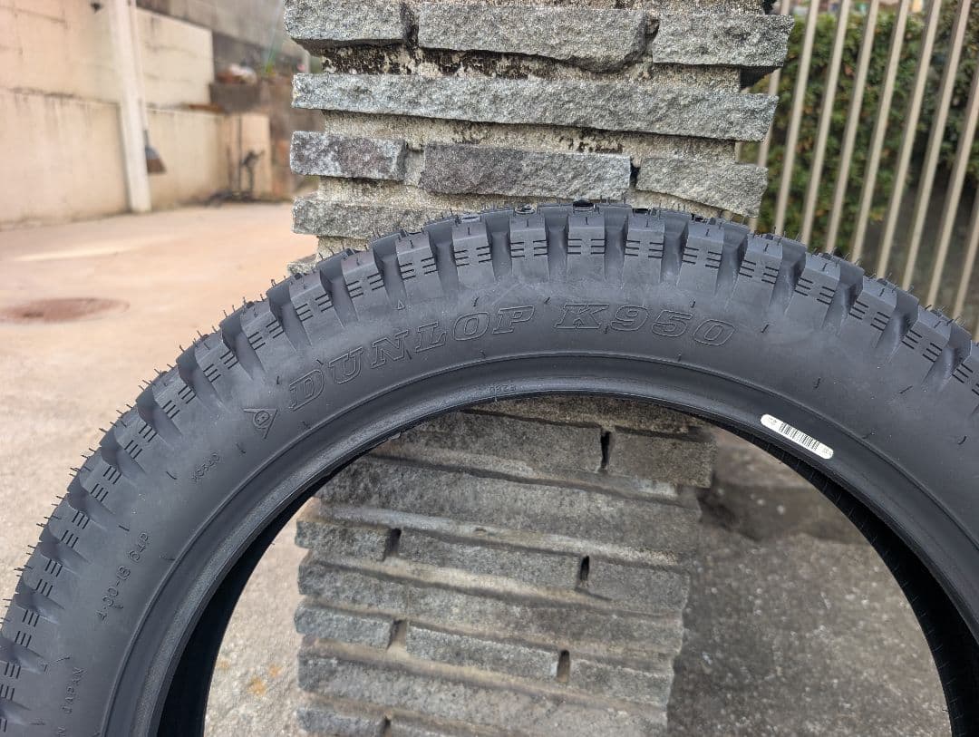 K*️様 ダンロップＫ950 4.00×18