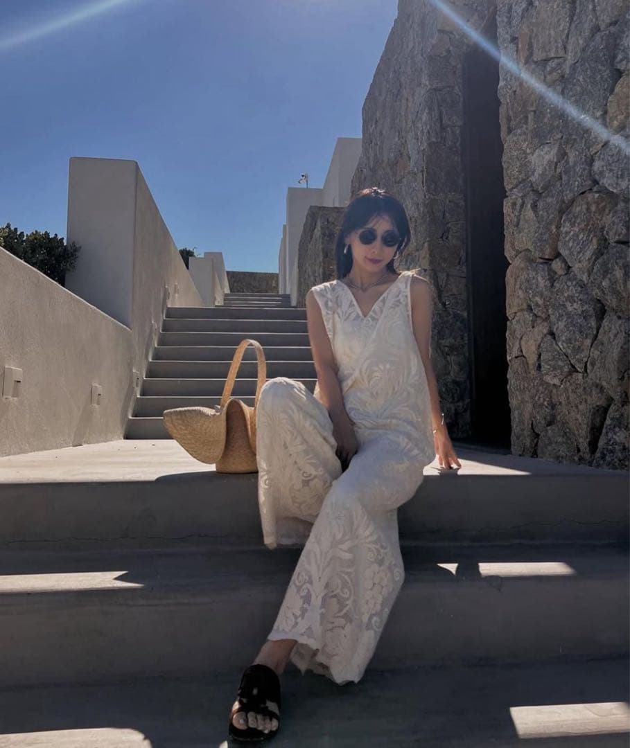 Ameri VINTAGE CHLOE V NECK ROMPERS アイボリー