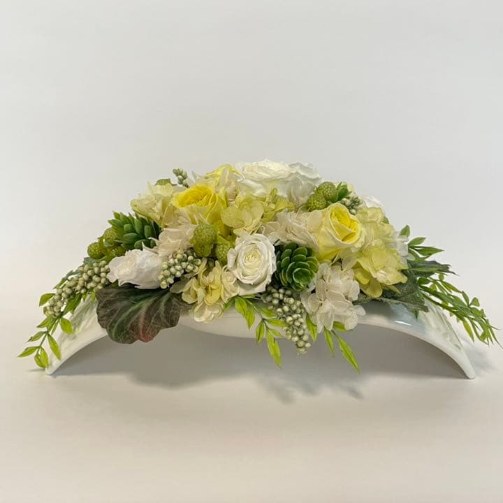 ◆ハンドメイド◆豪華 プリザーブドフラワーアレンジ (台座はビレロイボッホ)