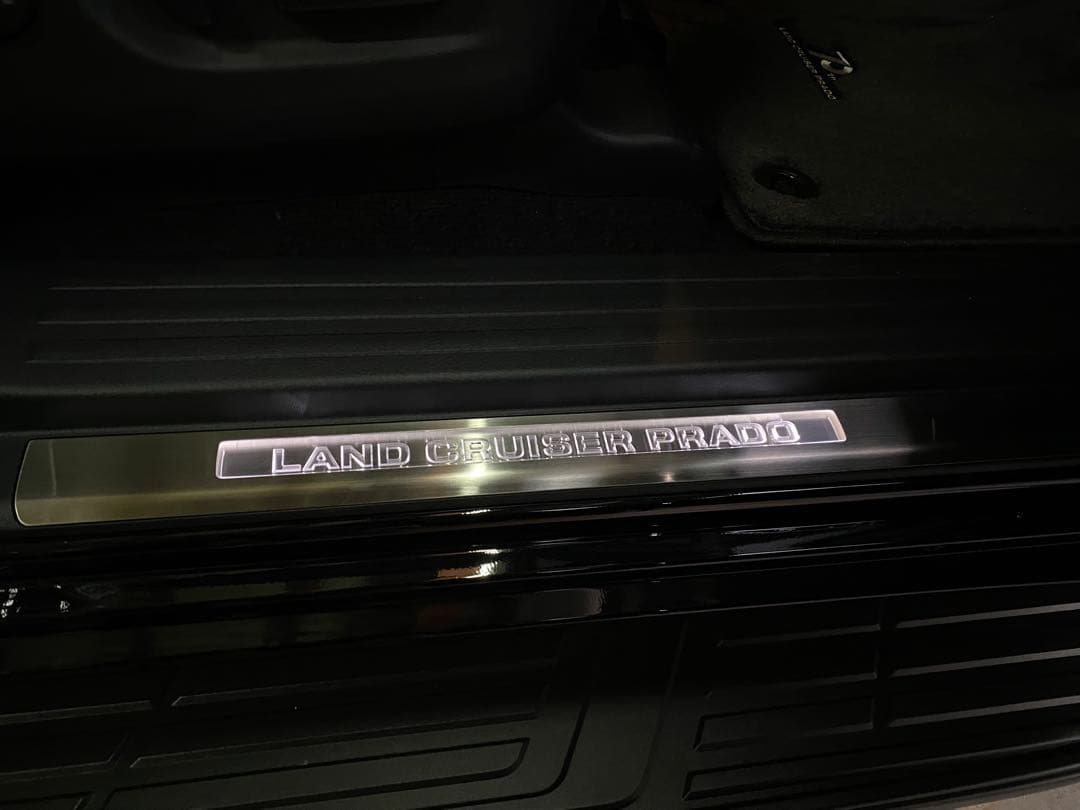 150後期プラド　スカッフイルミネーション