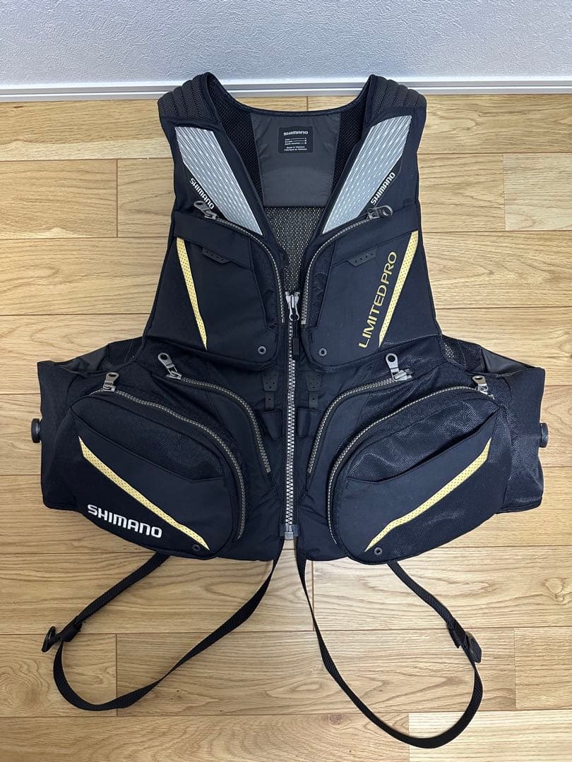 シマノ　リミテッドプロ　フローティングベスト　L