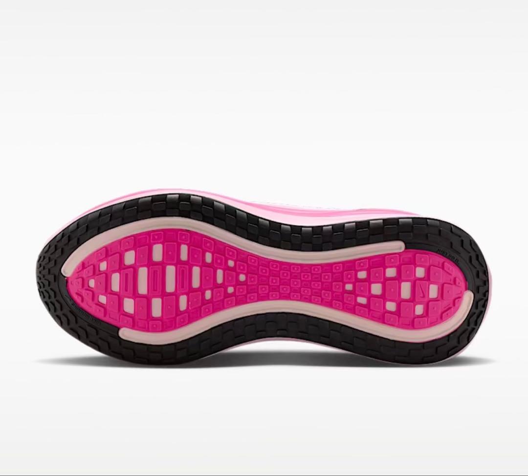 新品未使用　ナイキ ボメロ プラス　ピンク　29cm