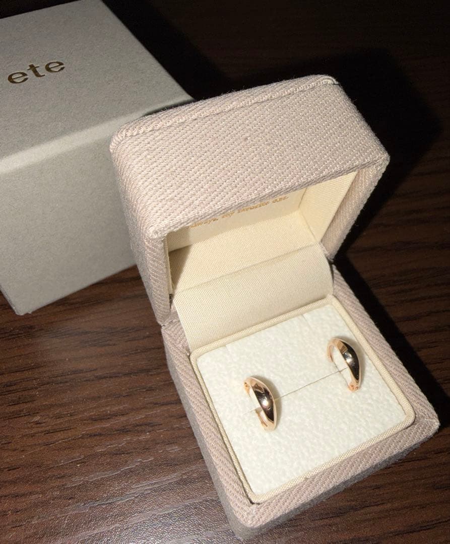 ete ゴールド フープピアス 箱付き