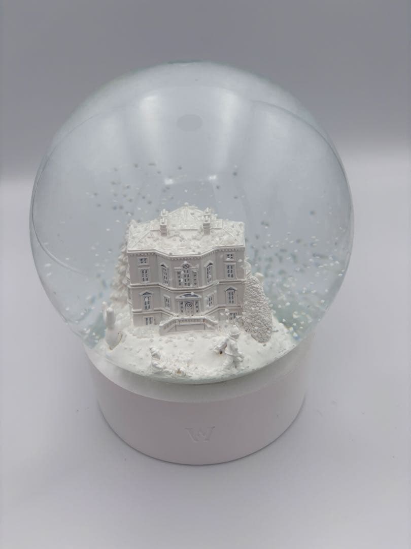 2016年限定  ウェッジウッド スノーグローブ クリスマス