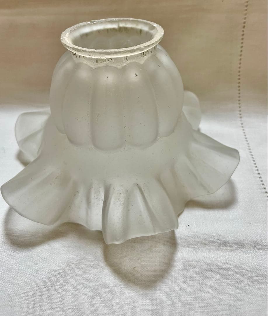 アンティーク透明ガラス製フリルシェイド