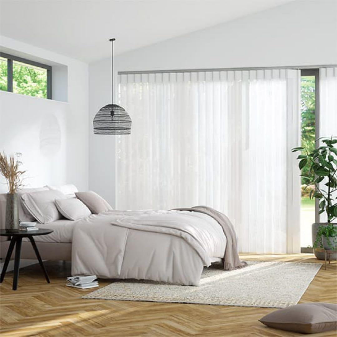 TUISS ルチア　スノーホワイト バーチカル・シアーブラインド