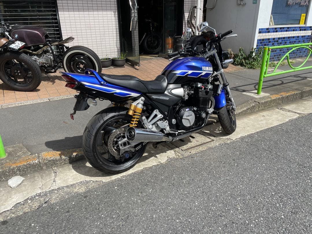 XJR1300 純正リアカウル テールランプ RP03J シートカウル