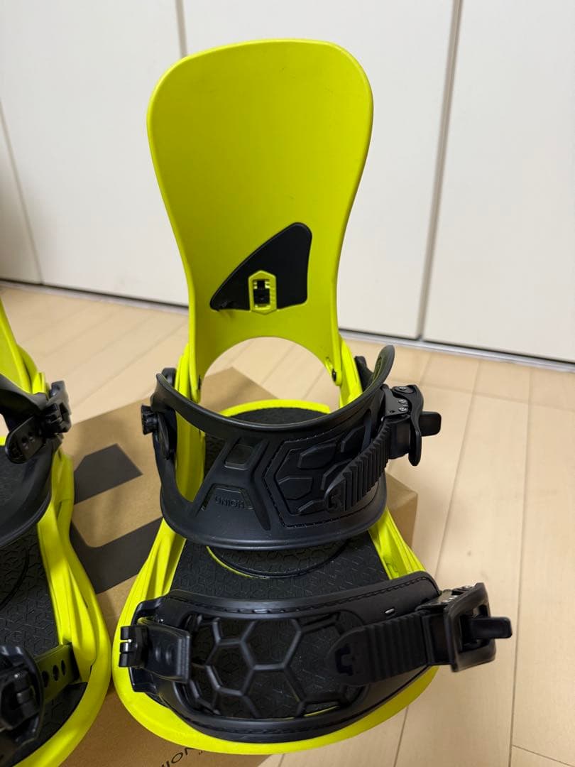 24-25UNION STRATA ACID GREEN Mサイズ