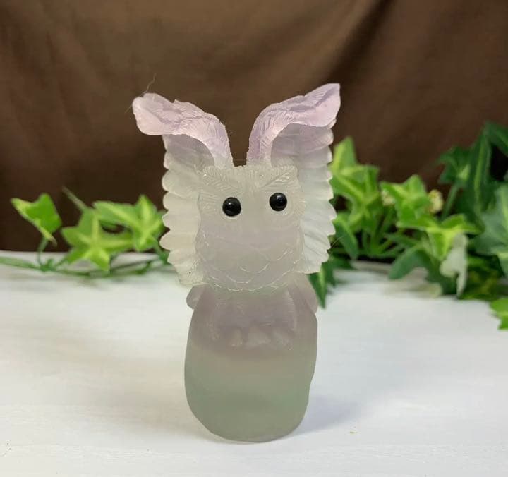 繊細な彫刻☆天使のような可愛いフローライトふくろう 置物