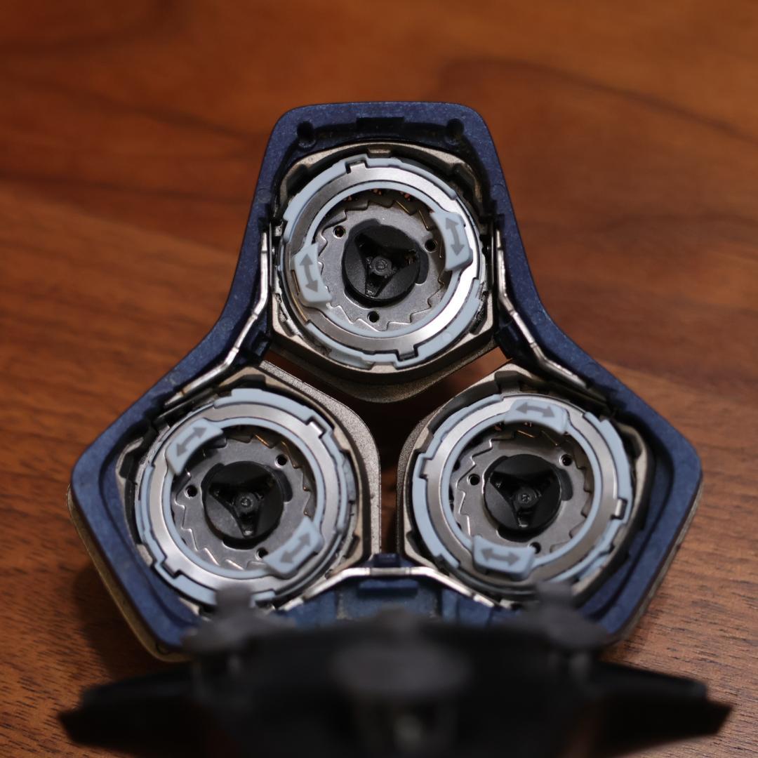 フィリップス 9000シリーズ S9980/50 2024年製 洗浄機付き