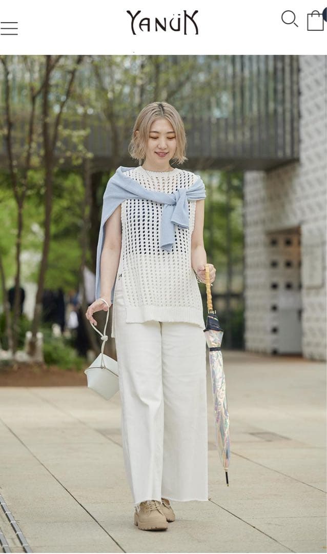 新品　ヤヌーク　ワイドフレアデニムパンツ　サイズ27