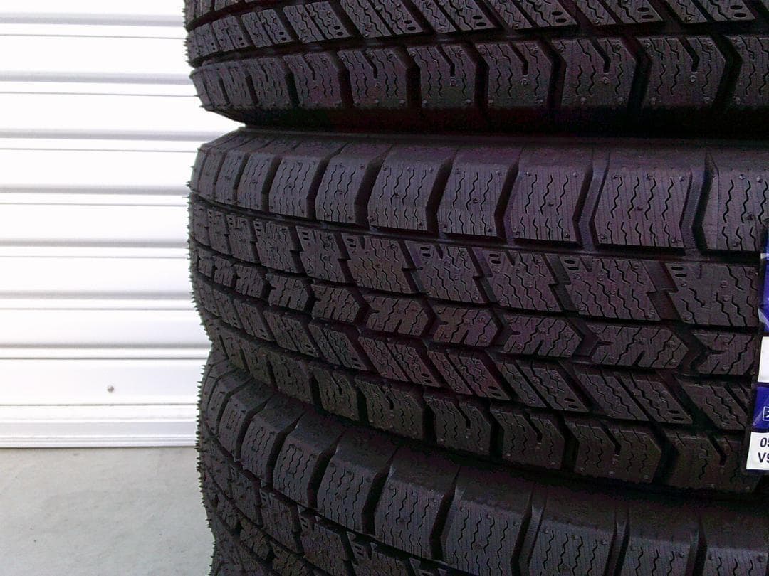 全国送料込☆グッドイヤーアイスナビ8☆145/80R13☆スタッドレスタイヤ