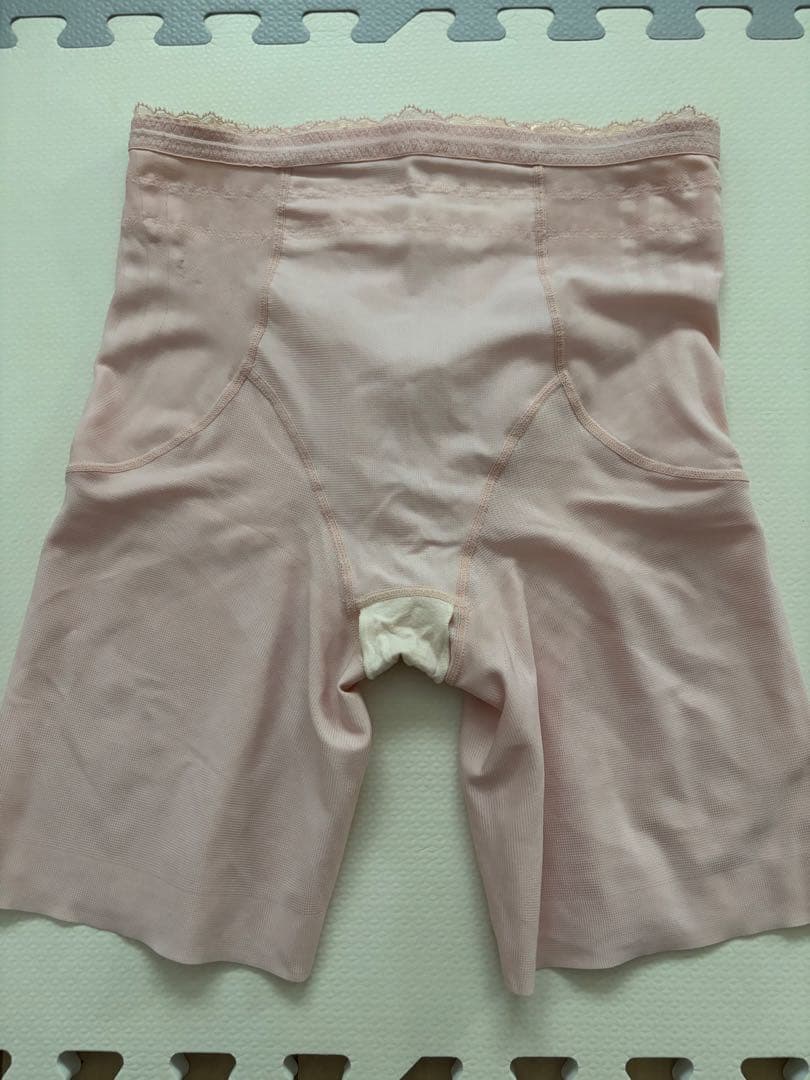 ミイミイ 　カーヴィシャス　ロングガードル　2枚セット