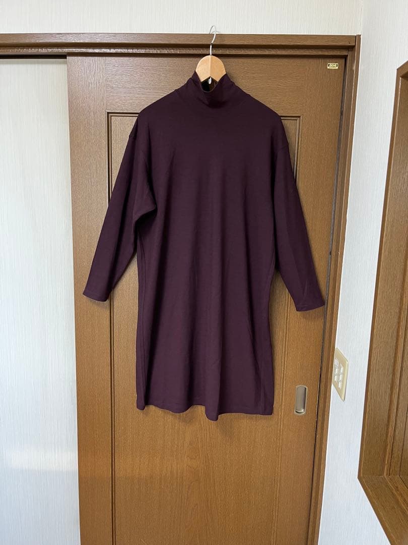 さんちゃん様ヨーガンレールハイネック　ダークパープルブラウンのようなチュニック
