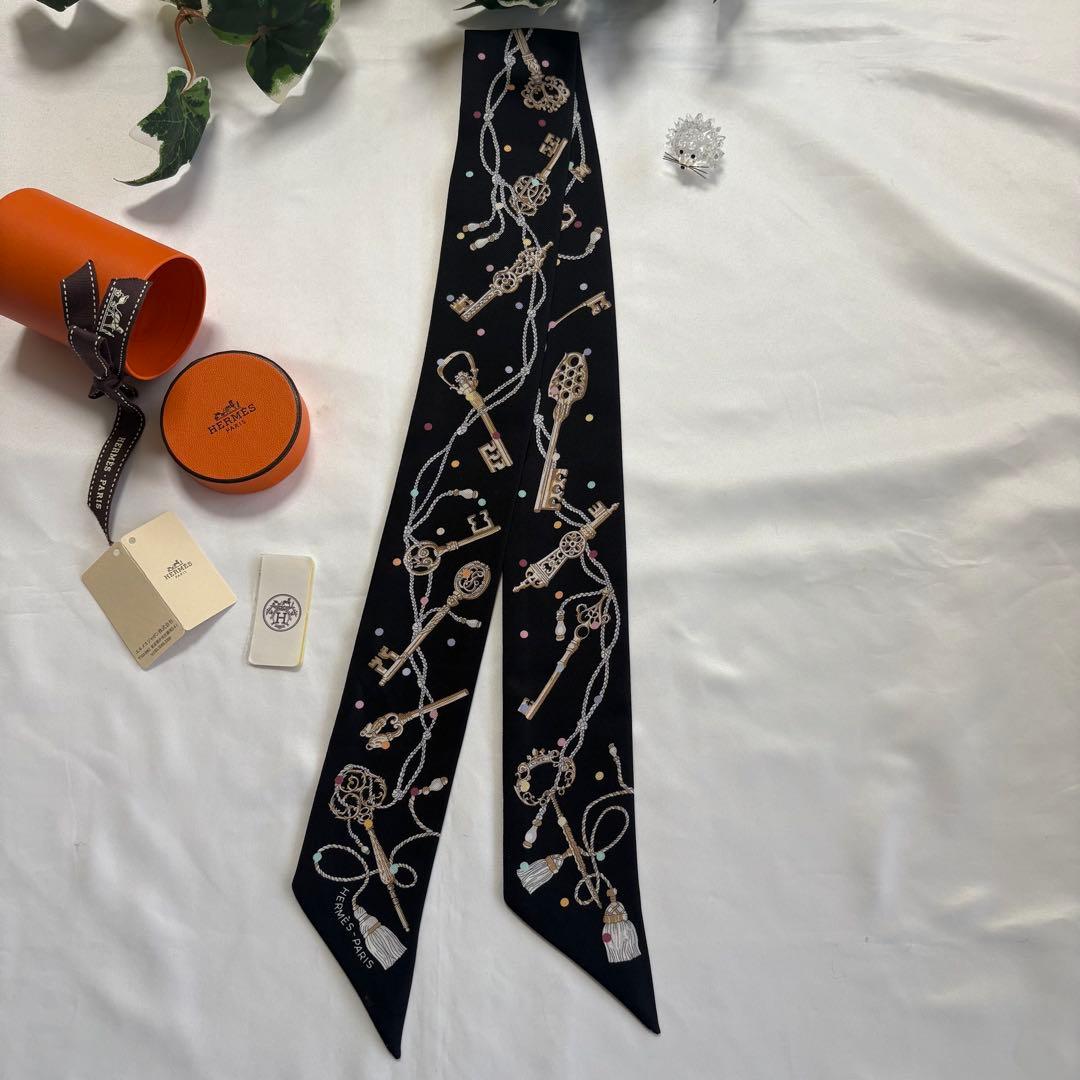 エルメス　ツイリー　LES CLES A POIS　黒