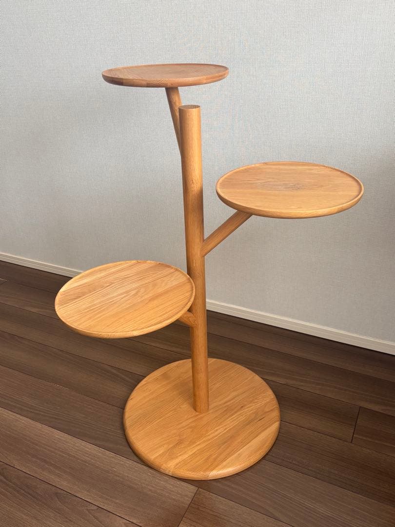 木製三段の植木鉢スタンド