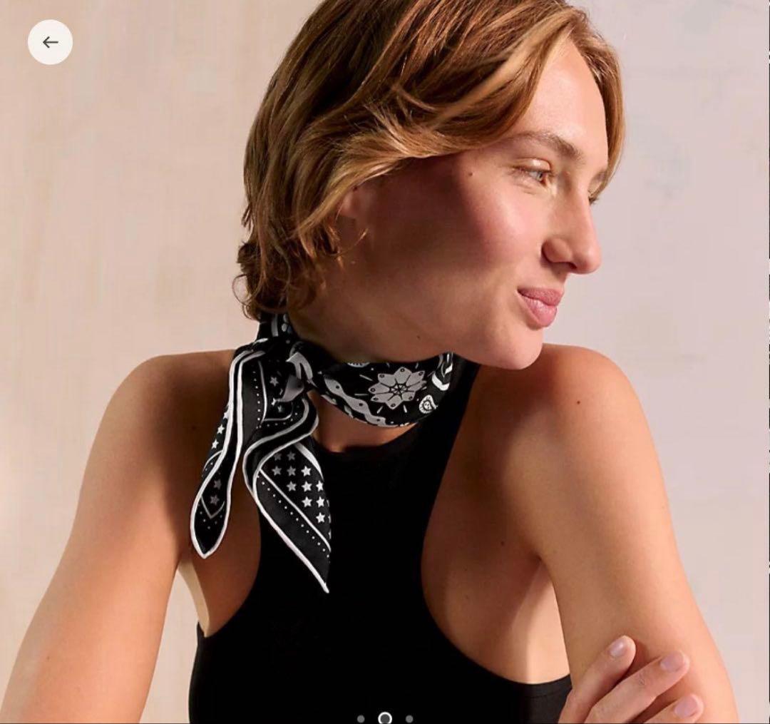 【新品未使用】Hermes エルメス　シルクバンダナ55 ロデオデフルーツ