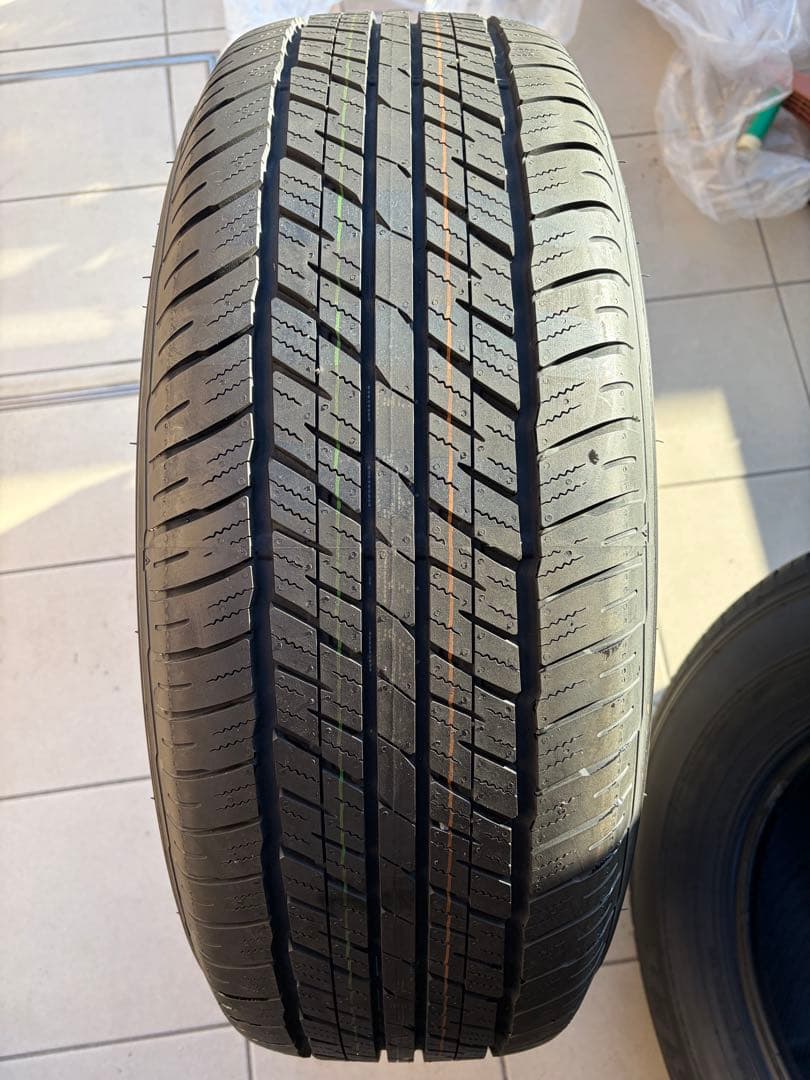 【新車外し】ランクル250 純正タイヤ265/65R18 ※送料込