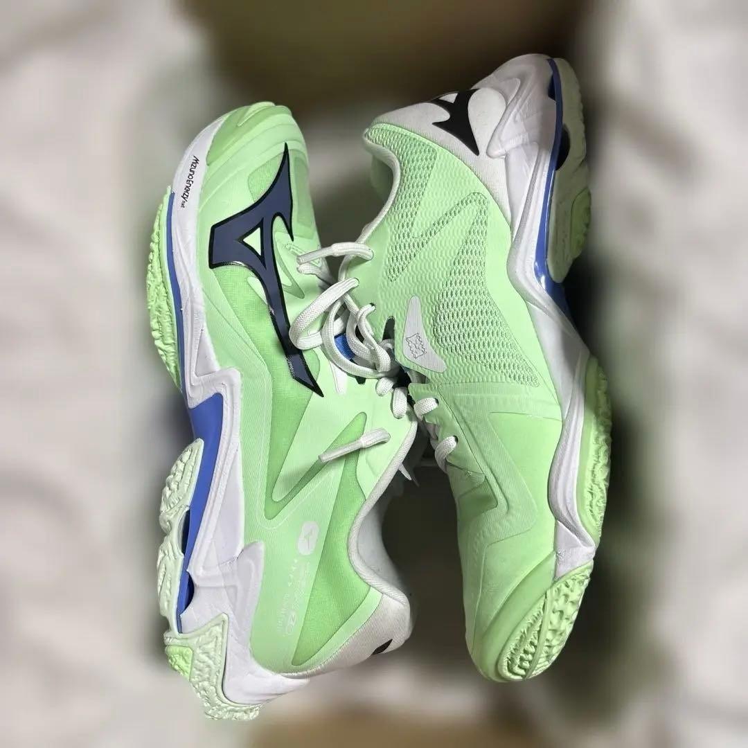 ミズノ　ウェーブライトニングZ8