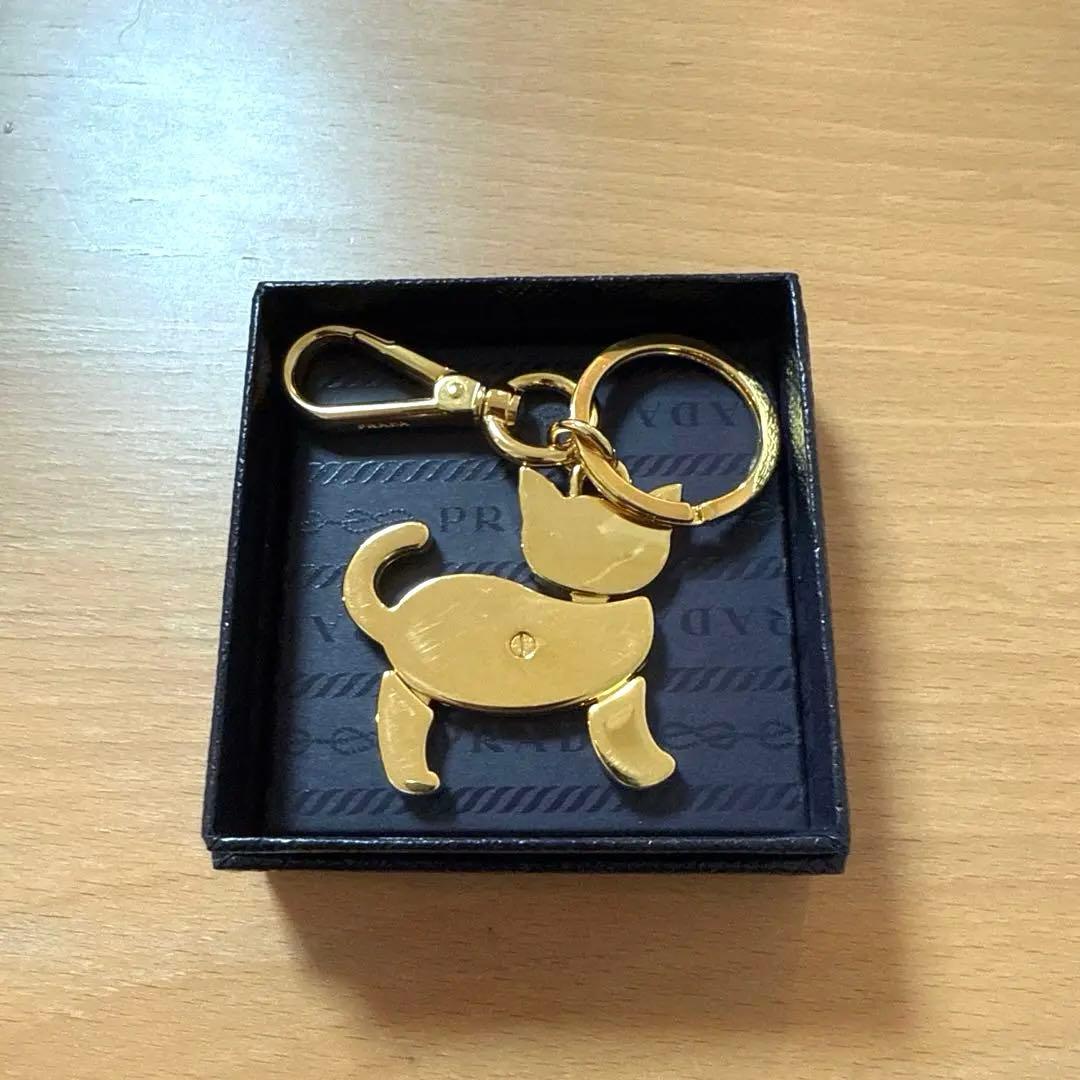 新品　PRADA プラダ キーリング　キーホルダー ネコ　ゴールド×ローズ
