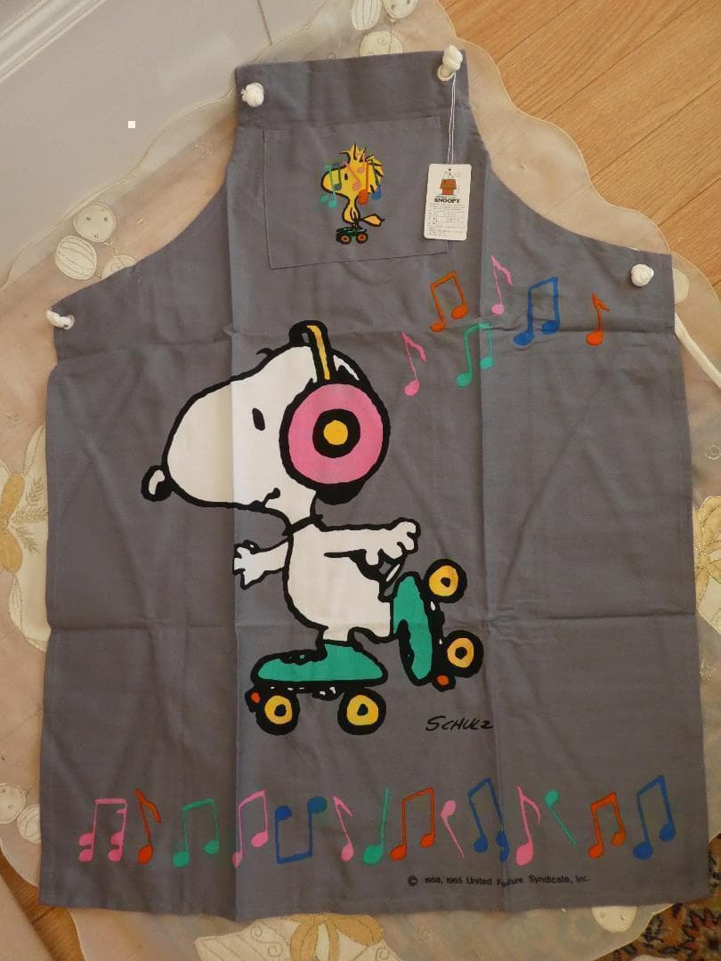 メルカリ便♡スヌーピー♡SNOOPY♡エプロン　昭和レトロ