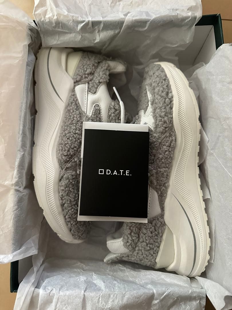 未着用　D.A.T.E. グレー ボアスニーカー