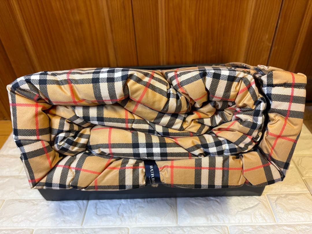 未使用【BURBERRY】シルク掛布団　手挽き真綿　東京西川製　がわ綿　希少
