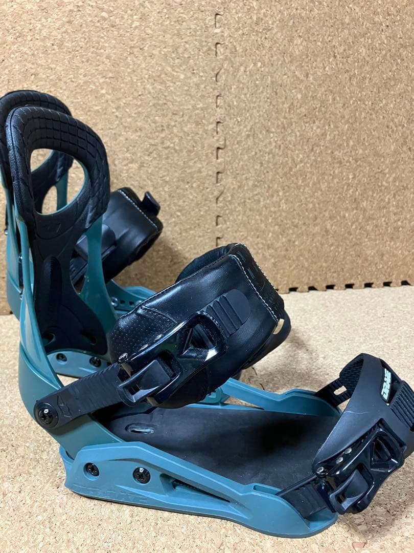 DRAKE KING ビンディング アーミーグリーン