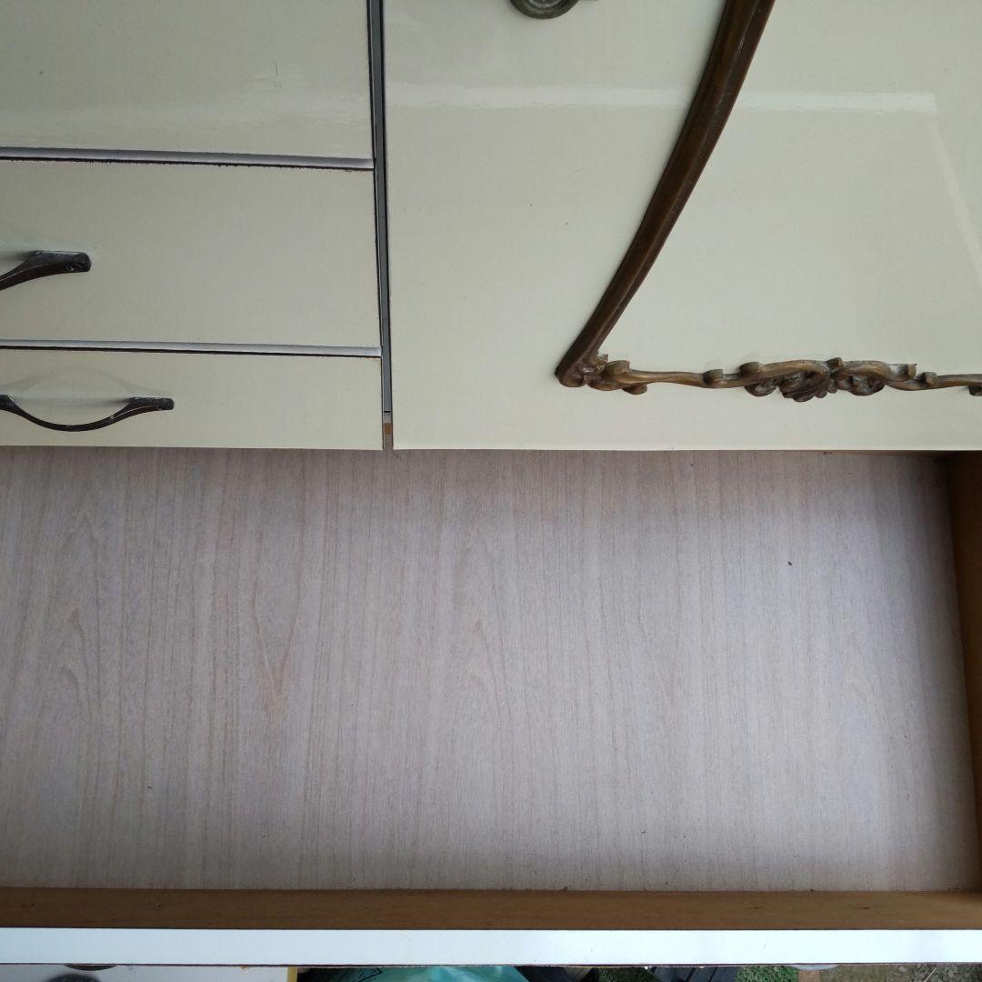 【送料込: たのメル便】洋服ダンス 昭和レトロ ※取りに来れば300円