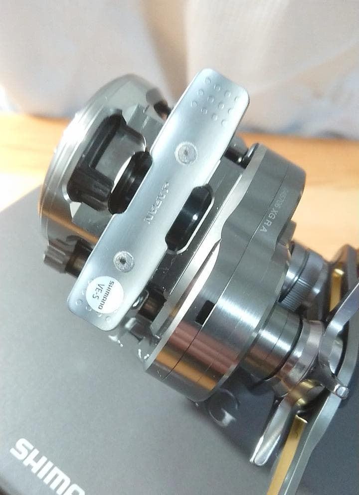 新品未使用　シマノ 23カルカッタコンクエスト BFS XG 右　夢屋花梨ノブ