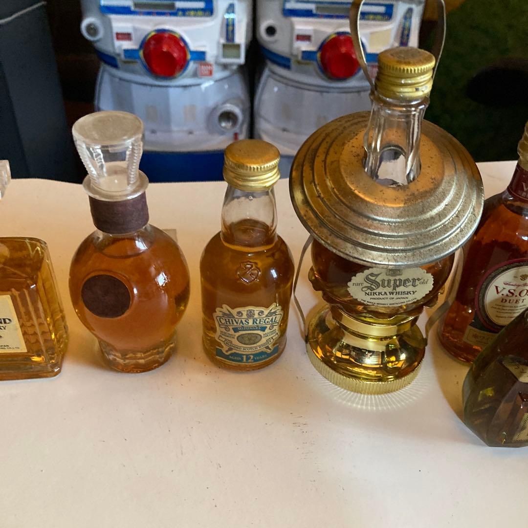ウイスキーミニチュアボトルコレクション（ニッカ、響17年等）　ブランデー含む