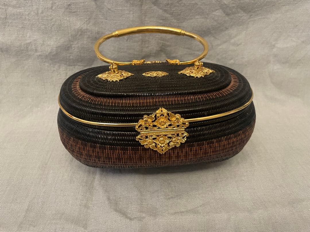 お値下げ　美品　タイ籠バック