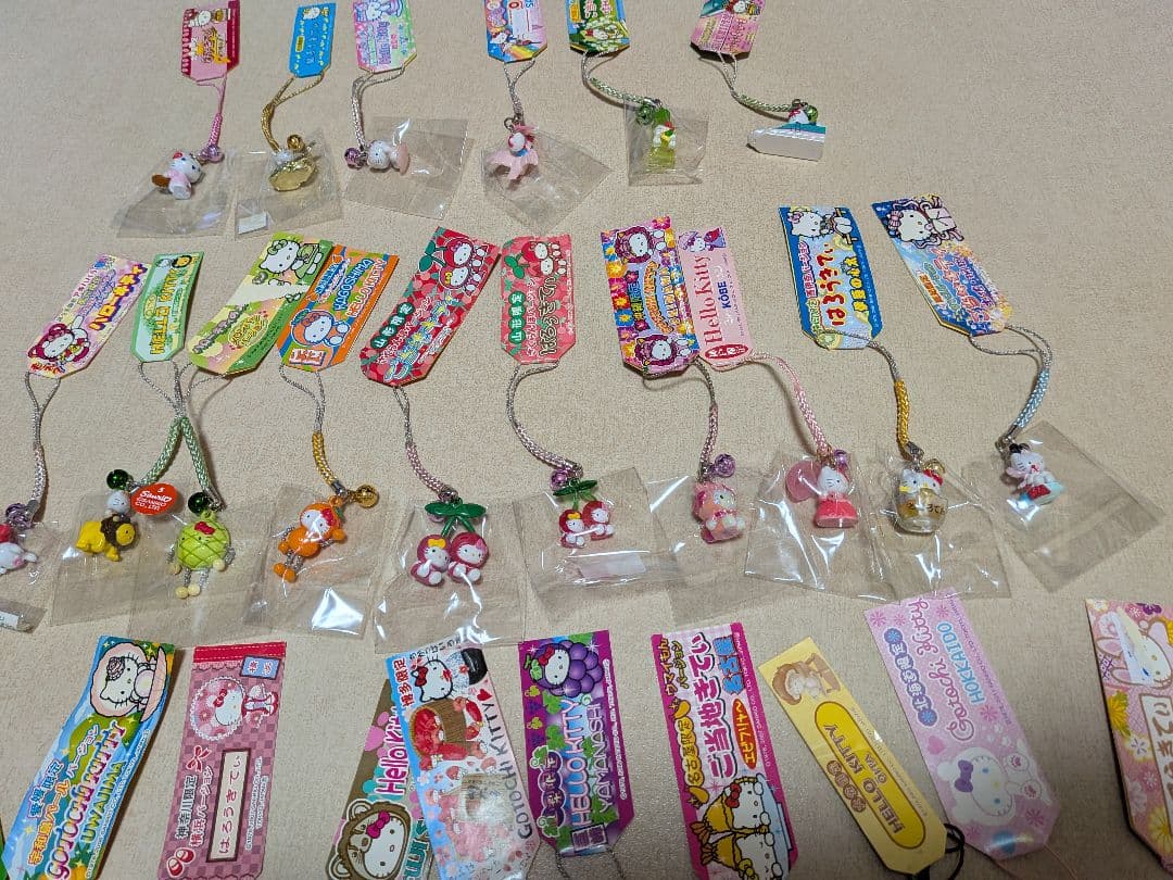 ご当地限定　キティ　根付　100個　レアあり