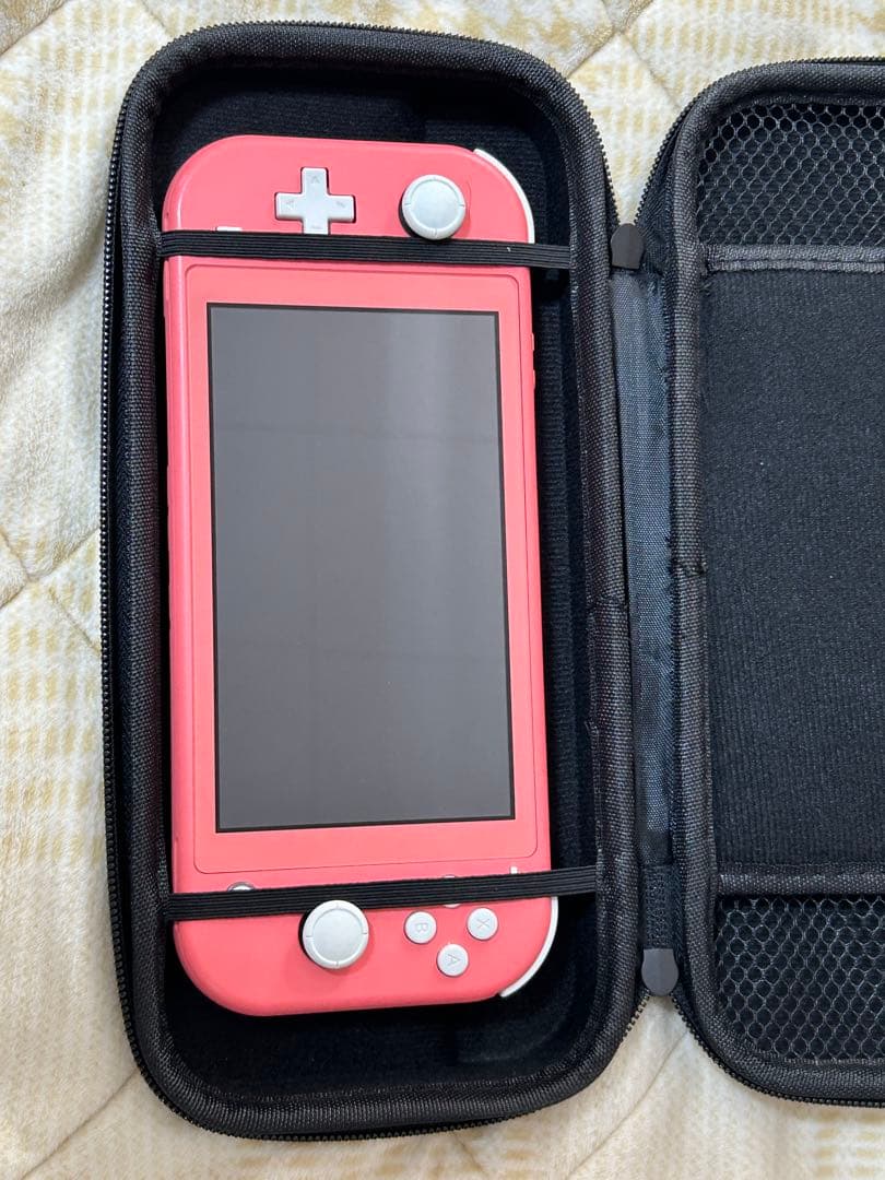 任天堂　スイッチライト　中古　本体のみ