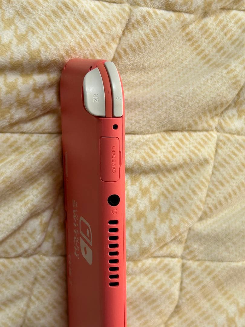 任天堂　スイッチライト　中古　本体のみ